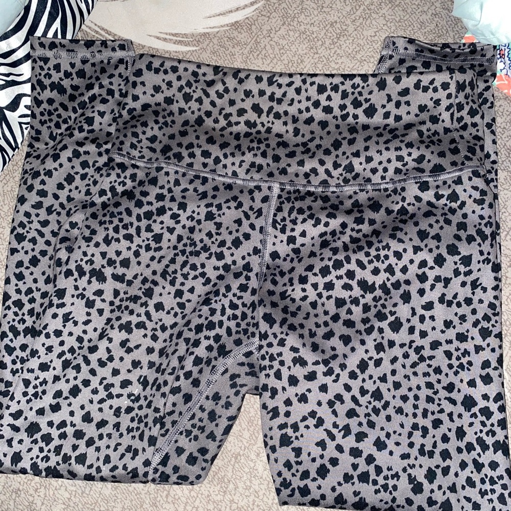 Jessica Simpson Active Leggings size medium